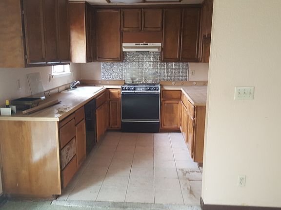 3rd image of 6300 Port Gibson Ct