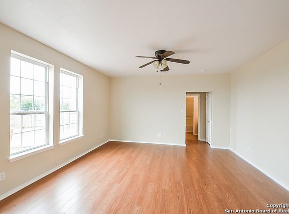 4th image of 149 Glen Eagles Dr