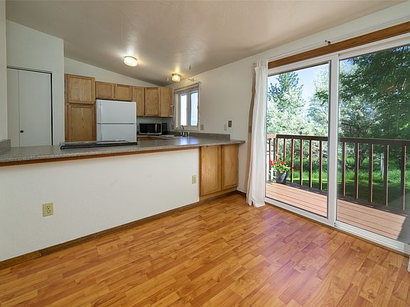 5th image of 2200 Garland Dr APT 34