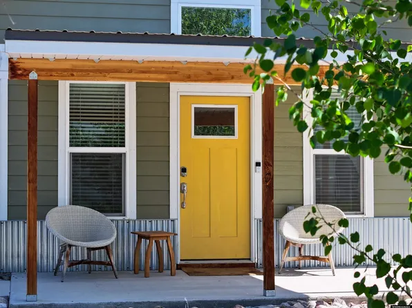 660 N 2nd St, Lander, WY 82520