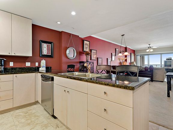 3rd image of 1899 Beach Blvd #609
