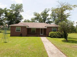 1024 S Cedar St, Barwick, GA 31720