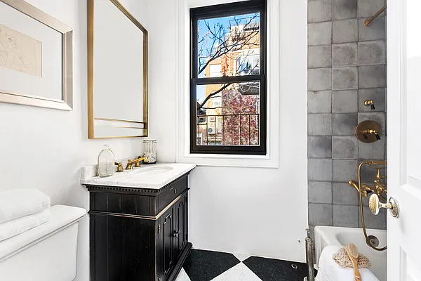 Sold by Compass | media 11