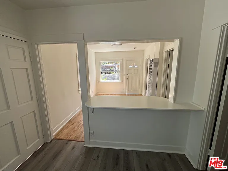 424 N Venice Blvd #B — Photo 8
