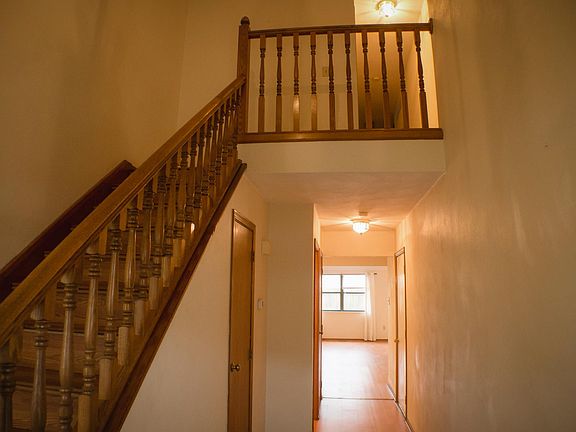 4th image of 3853 N Chalet Cir