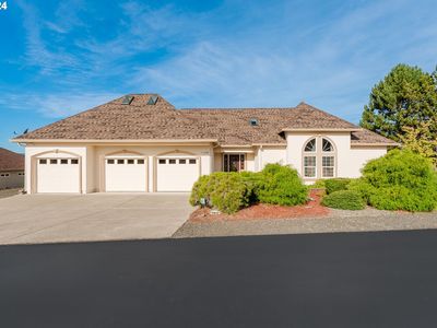 1200 NE Granite Ridge St, Roseburg, OR, 97470