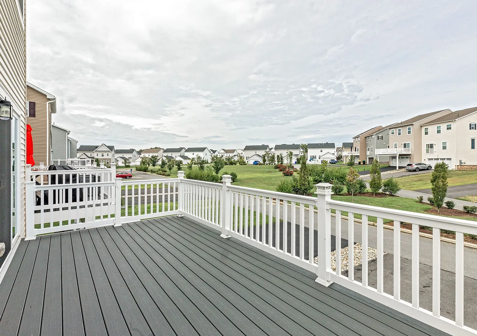 Middletown - 3 bedroom, 2.5 bath townhome — Photo 3