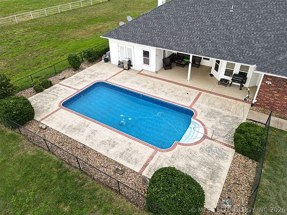 4th image of 2544 Shuman Rd