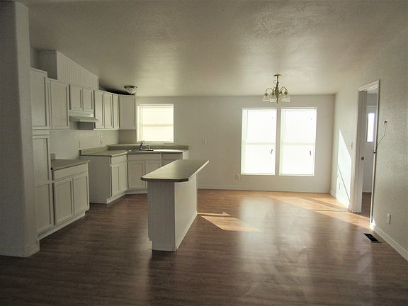 3rd image of 10418 Elsie Dr