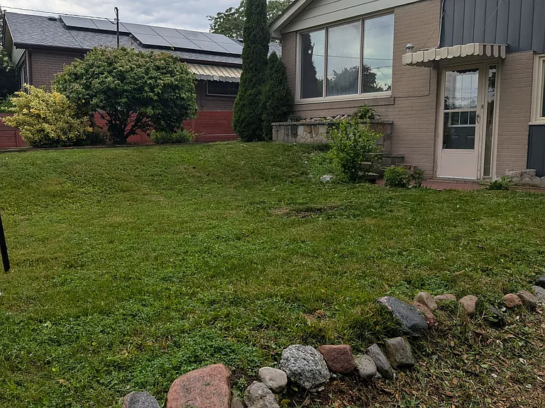 740 Stone St — Photo 14