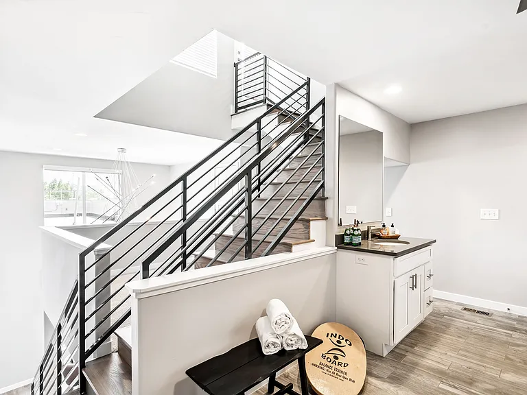 1555 W 43rd Ave — Photo 18
