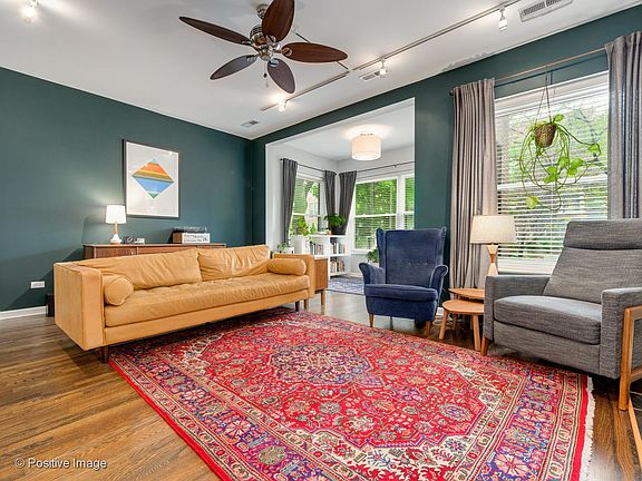 5th image of 4429 N Beacon St #1N