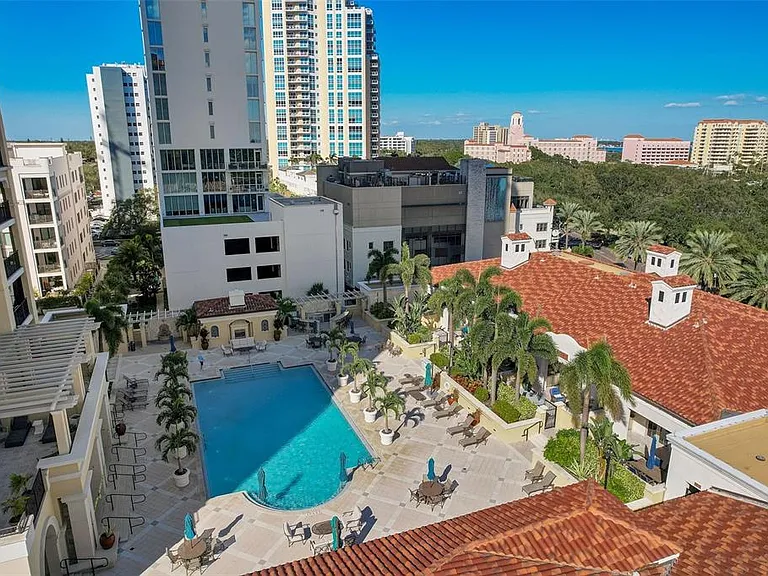 300 Beach Dr NE #305 — Photo 48