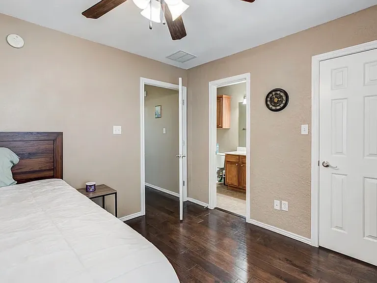 2101 Main St #5-1 — Photo 18