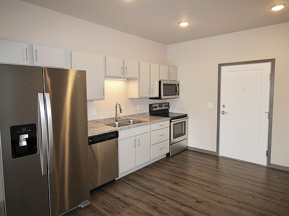 2nd image of 1425 N 12th Ave #305