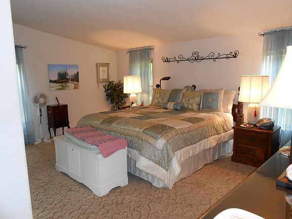 5th image of 15703 171st Ave NW