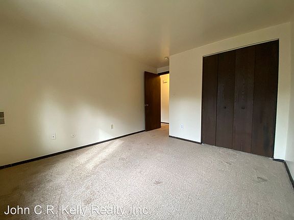 5th image of 400 Kellywood Mnr #412
