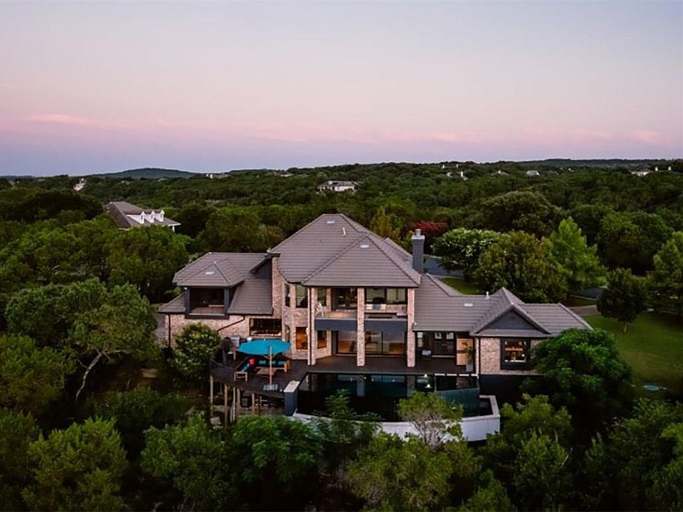 1st image of 8106 Hickory Creek Dr