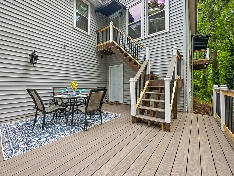 Ridge Rd SE — Photo 15