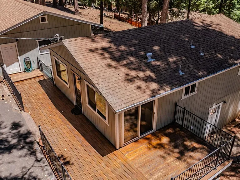 16932 McKenzie Dr — Photo 26