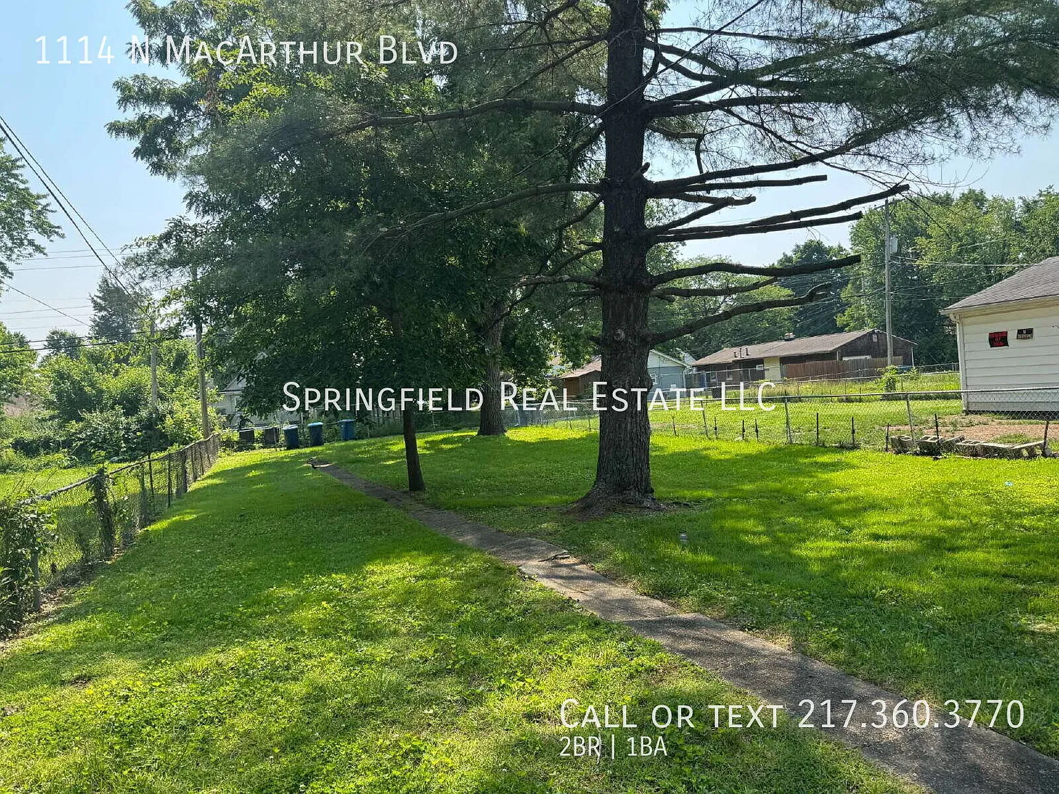 "Charming 2-Bed Home with Gleaming Hardwood Floors at 1114 N MacArthur Blvd, Springfield!" — Photo 4