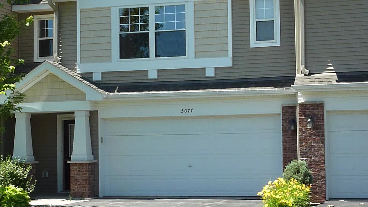 Building Photo - 5077 Dunkirk Pl N