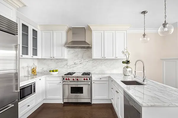 Rented by Camelot Realty Group | media 1