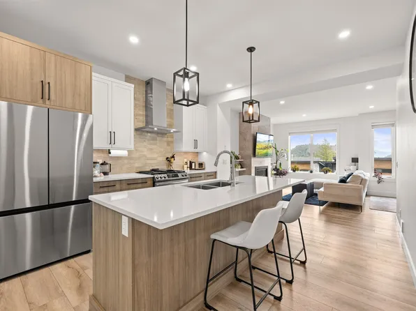 2835 Canyon Crest Dr #25, West Kelowna, BC V4T 0E3