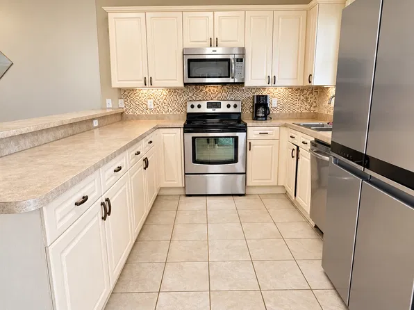4887 Luster Leaf Cir APT 204, Myrtle Beach, SC 29577