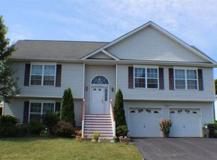 5 Carmella Rd, Lloyd, NY 12528