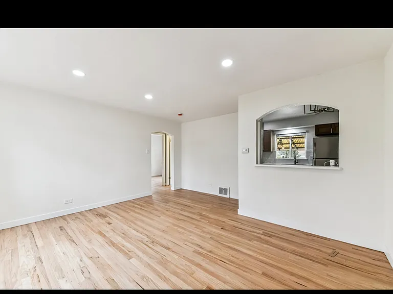 1325 Lansing St — Photo 3