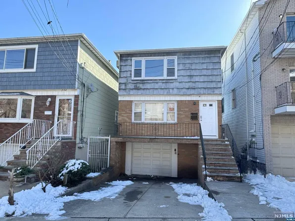 296 Randolph Ave, Jersey City, NJ 07304