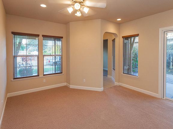 3rd image of 619 Woodacre Dr