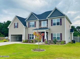 604 Skiff Ct, Swansboro, NC 28584