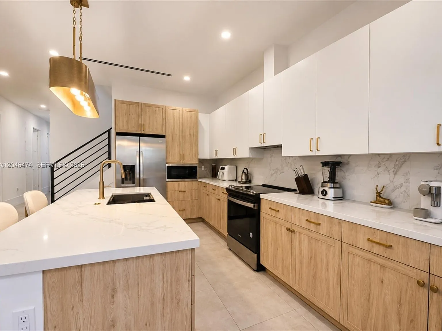 4 bed, 2439 sqft, $10,000 — Photo 4