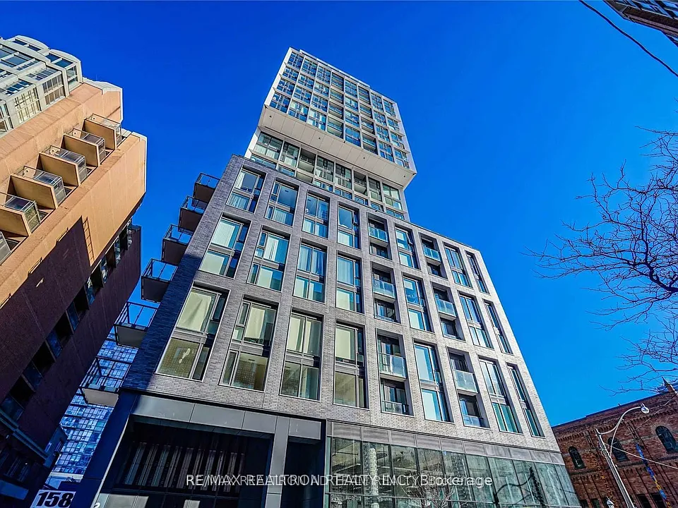 158 Front St E #611