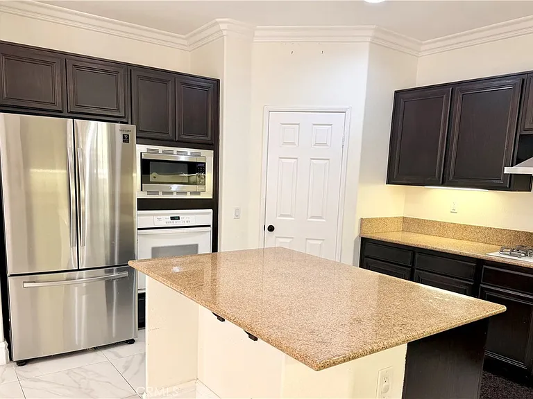 14141 Apple Grove Ct — Photo 11