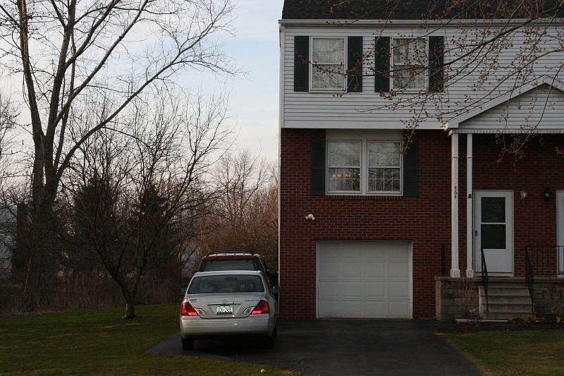 1st image of 464 Penbrooke Dr