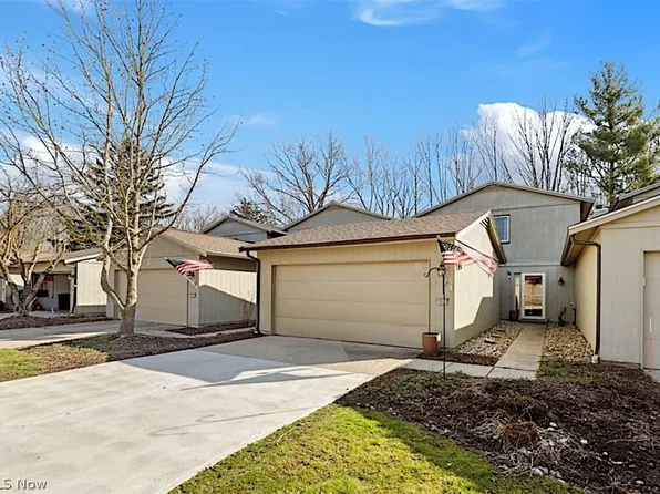 19543 Idlewood Trl, Strongsville, OH 44149