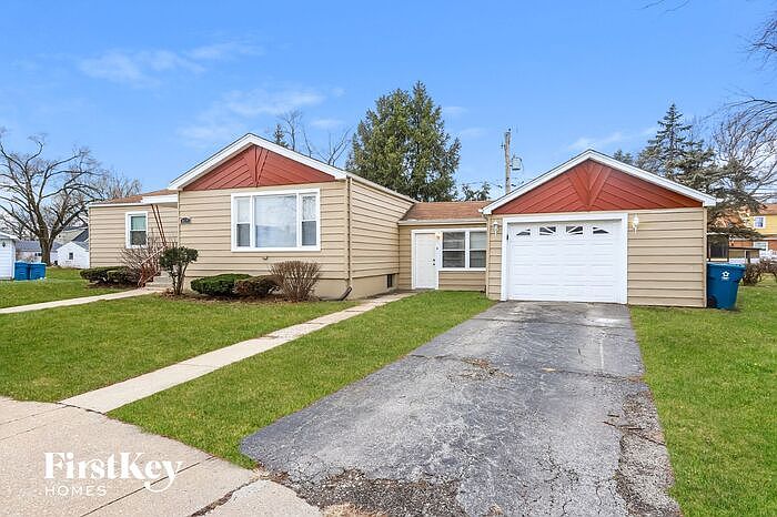 1st image of 618 E 159th Pl