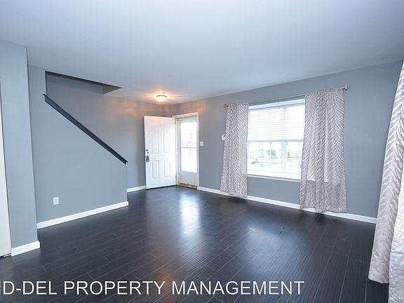 3rd image of 129 Rosie Dr
