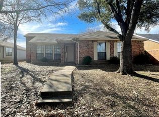 6918 Christina Ln, Garland, TX 75043