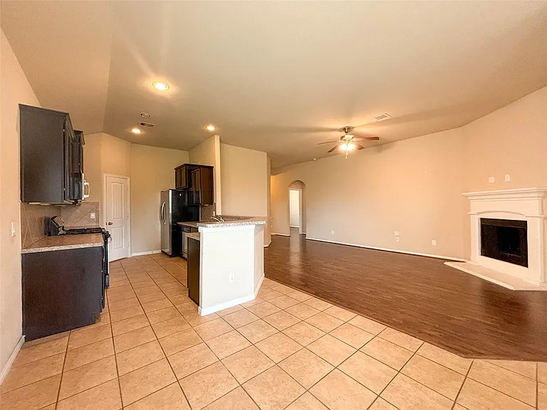 3407 Daniel Falls Ln — Photo 6