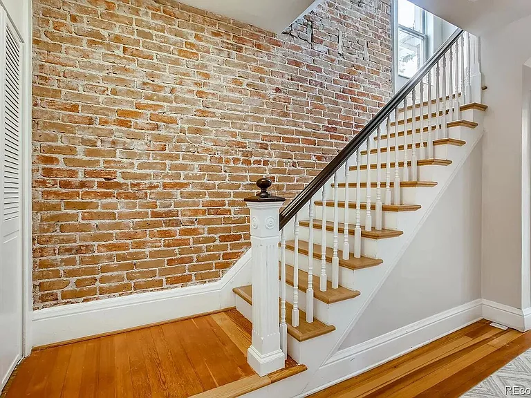 774 N Lafayette St — Photo 11
