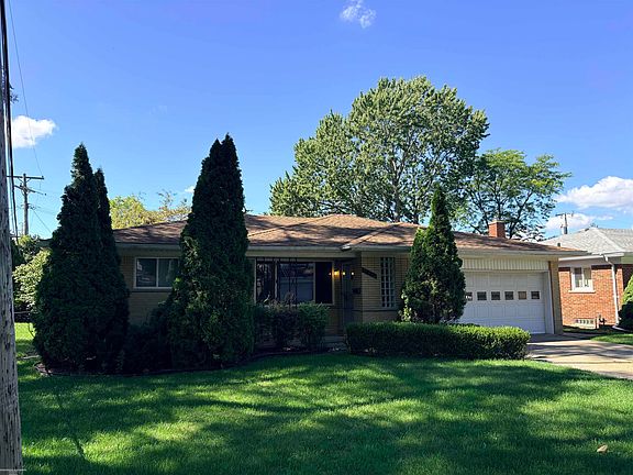 3rd image of 31225 Frank Dr