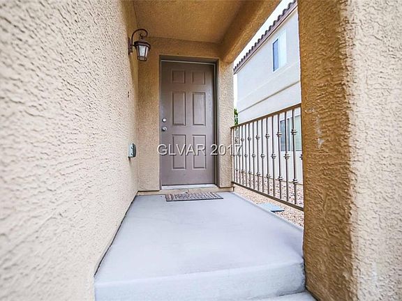 3rd image of 6723 Scarlet Star Ave