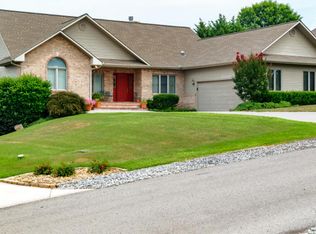 215 Konawa Ln, Loudon, TN 37774