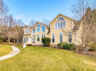 230 Morning Star Ln, Christiansburg, VA 24073