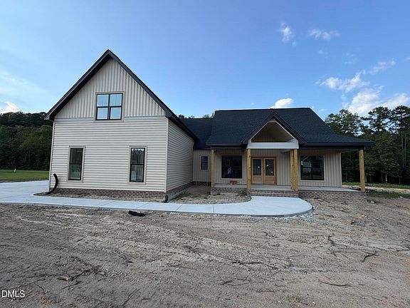 2nd image of 499 Hillard Ln
