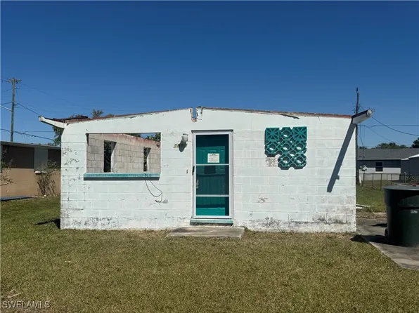 2909 Saint Charles St, Fort Myers, FL 33916